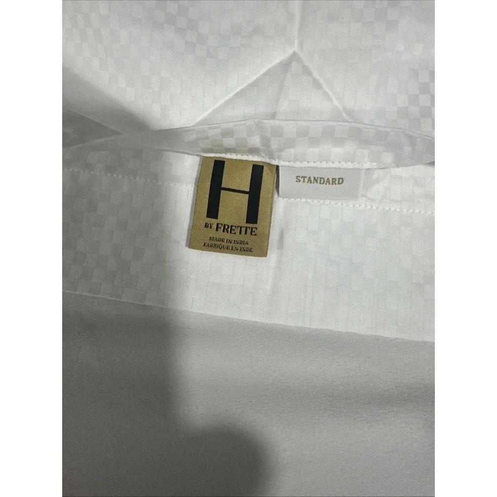 NWT $115 H by Frette [ 2 Standard Shams‎ ] Checkered Sateen in White #U1360